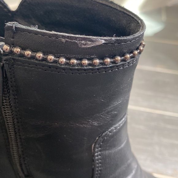 Rizzoli Leather side Zipper Bootie- Black- womens 9.5 - - Picture 5 of 13